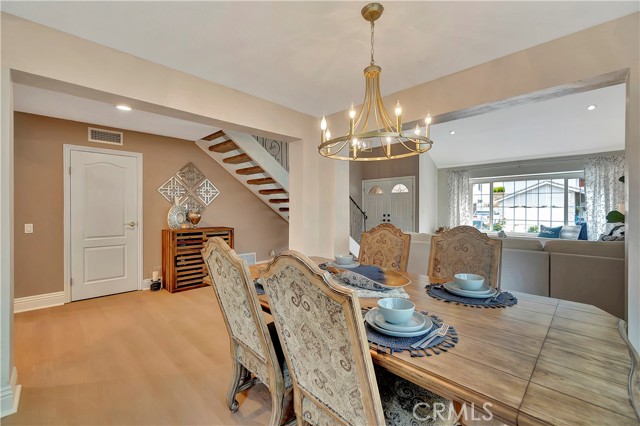 22471 Rippling Brook, Lake Forest CA: https://media.crmls.org/medias/cc748937-a9bd-4ce4-a11e-40d799d16e0c.jpg