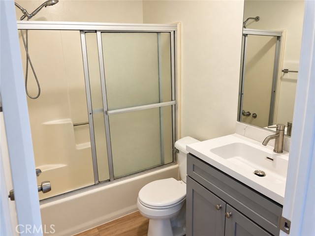 344 Vine Street, 4 photo 8