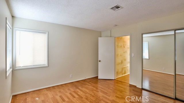 Detail Gallery Image 33 of 42 For 15841 Marlin Pl, Van Nuys,  CA 91406 - 2 Beds | 2 Baths