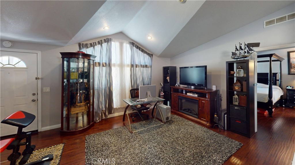 MLS #OC26158247 image #25