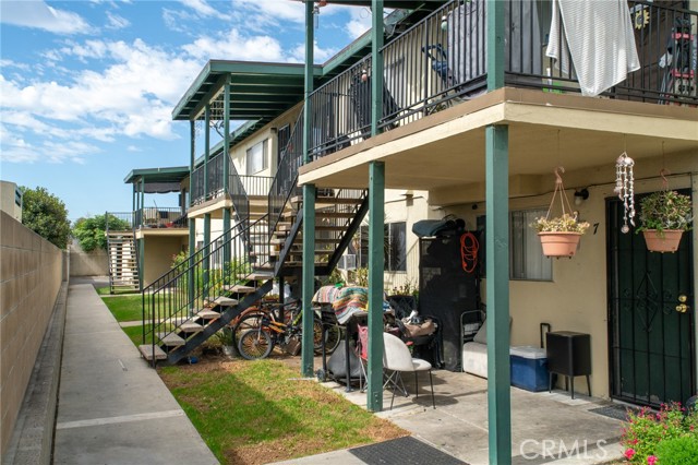 Image 3 of 10 For 6041 Fullerton Avenue