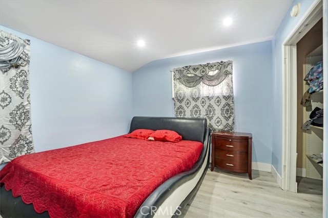 Detail Gallery Image 26 of 58 For 15330 Hart St, Van Nuys,  CA 91406 - 4 Beds | 4 Baths
