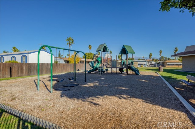 Detail Gallery Image 34 of 37 For 1155 S Riverside Ave #39,  Rialto,  CA 92376 - 2 Beds | 2 Baths