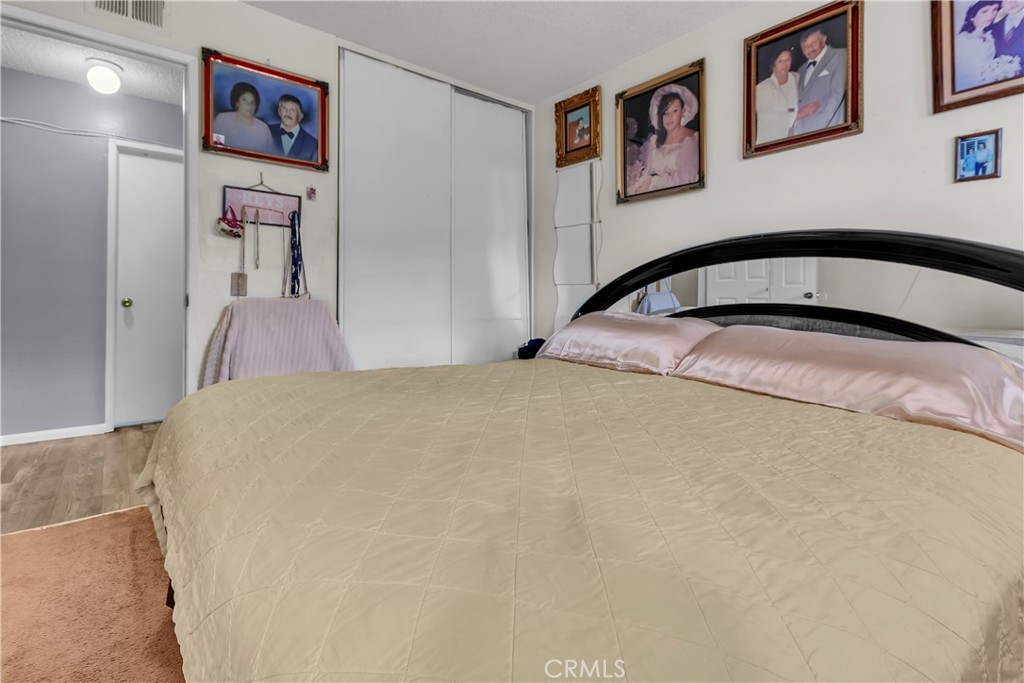 https://media.crmls.org/medias/cc775135-3753-4c48-aab8-9fbbea900259.jpg?preset=X-Large