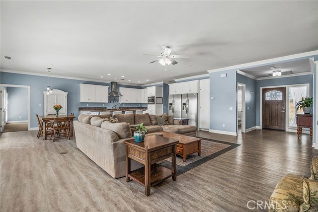 Detail Gallery Image 12 of 59 For 30981 Charlene Way, Hemet,  CA 92544 - 4 Beds | 2/1 Baths