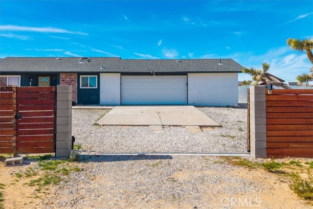 Detail Gallery Image 3 of 75 For 670 Ducor Ave, Landers,  CA 92285 - 4 Beds | 2 Baths