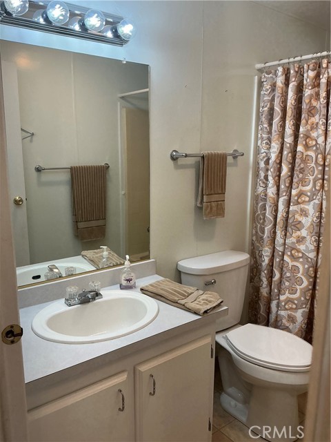 5830 Robin Hill Dr, Lakeport CA: https://media.crmls.org/medias/cc7a1913-bd71-44a9-8587-681eca147063.jpg