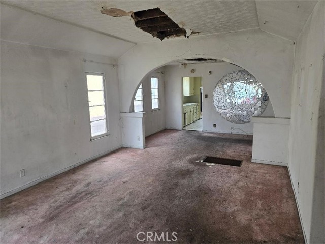 7710 S Halldale Avenue, Los Angeles CA: https://media.crmls.org/medias/cc7ab7b0-95b9-47fa-afee-b05c480ba222.jpg