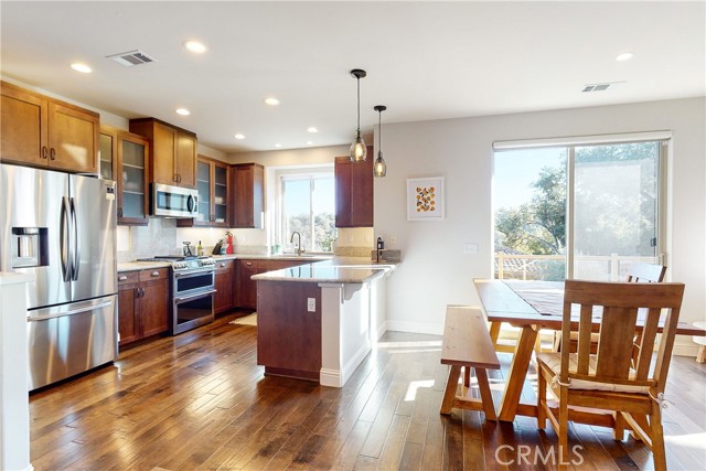 Detail Gallery Image 5 of 39 For 2910 Elderberry, Avila Beach,  CA 93424 - 3 Beds | 2/1 Baths