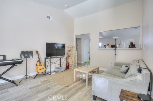 Detail Gallery Image 22 of 46 For 273 Newell Dr, Riverside,  CA 92507 - 3 Beds | 2 Baths