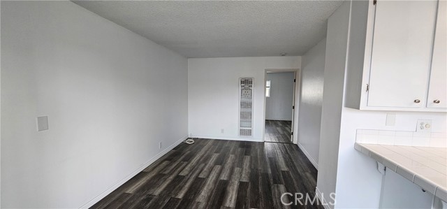 102 Avenida San Fernando, San Clemente CA: https://media.crmls.org/medias/cc7b4ac2-e3f9-4864-8eb4-6d15286d581d.jpg