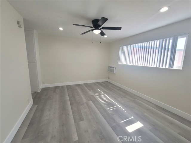 Detail Gallery Image 16 of 29 For 14609 Saticoy St #24,  Van Nuys,  CA 91405 - 2 Beds | 1/1 Baths