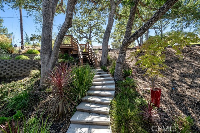 9055 Junipero Avenue, Atascadero CA: https://media.crmls.org/medias/cc7ba6aa-b6bb-48d7-a072-d9b9046606aa.jpg