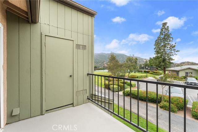 Detail Gallery Image 8 of 35 For 2588 Avenida Del Vista #J202,  Corona,  CA 92882 - 1 Beds | 1 Baths