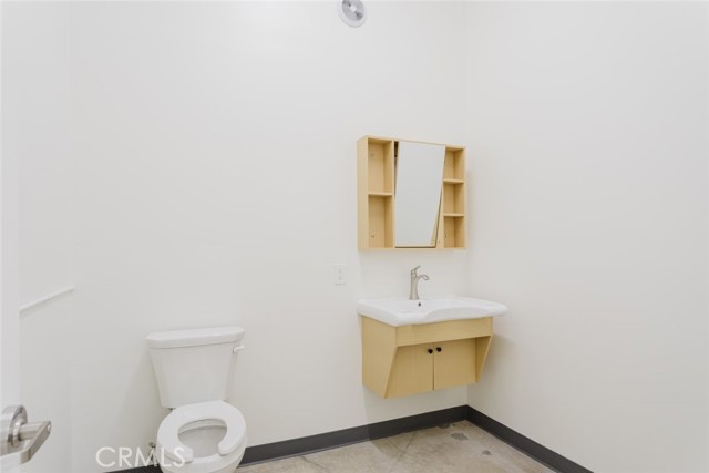  Commercial for Sale in Burbank, California