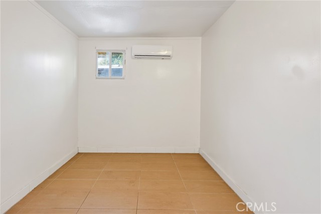 Image 19 of 31 For 417 Emerson Avenue