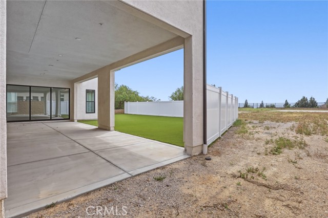 Detail Gallery Image 34 of 38 For 10542 Wood Briar Ct, Chatsworth,  CA 91311 - 5 Beds | 5/1 Baths