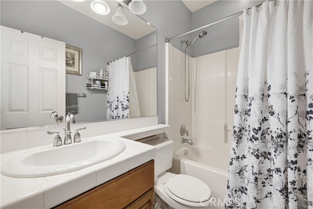 Detail Gallery Image 34 of 75 For 19721 Mathilde, Saugus,  CA 91350 - 5 Beds | 4 Baths