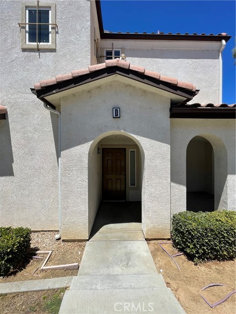 Detail Gallery Image 4 of 26 For 15880 Lasselle St #D,  Moreno Valley,  CA 92551 - 3 Beds | 3/1 Baths