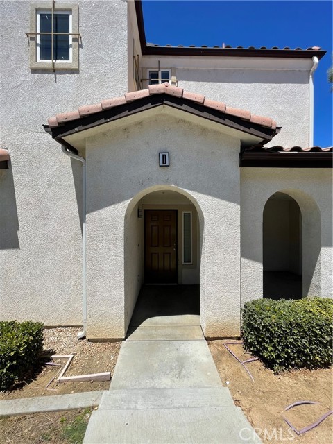 Detail Gallery Image 4 of 26 For 15880 Lasselle St #D,  Moreno Valley,  CA 92551 - 3 Beds | 3/1 Baths