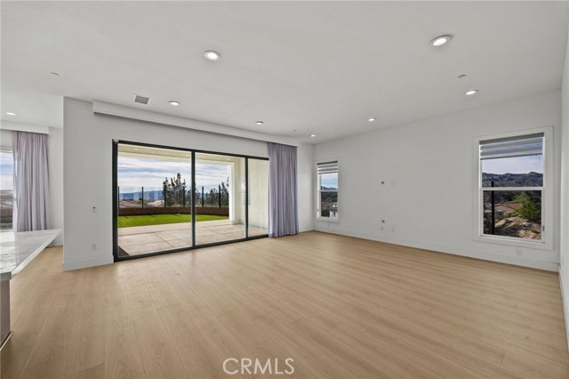 Detail Gallery Image 8 of 59 For 20638 W Deer Grass Ct Ct, Porter Ranch,  CA 91326 - 5 Beds | 5/1 Baths