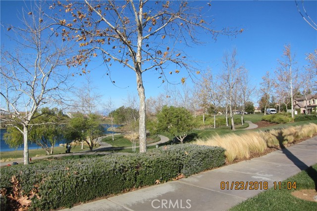 Detail Gallery Image 4 of 20 For 38209 Divot Dr, Beaumont,  CA 92223 - 4 Beds | 3/1 Baths