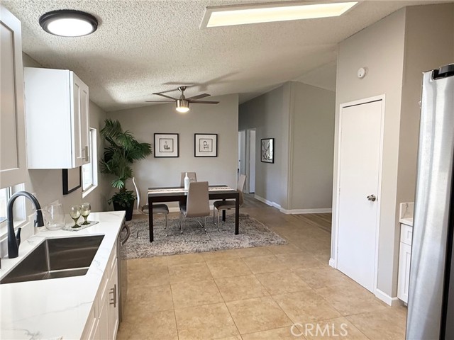 Detail Gallery Image 5 of 26 For 5800 Hamner Ave #471,  Corona,  CA 91752 - 3 Beds | 2 Baths