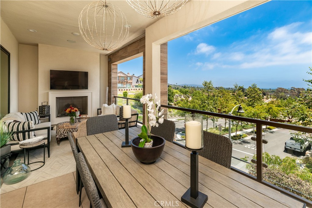 MLS #OC25256638 image #22