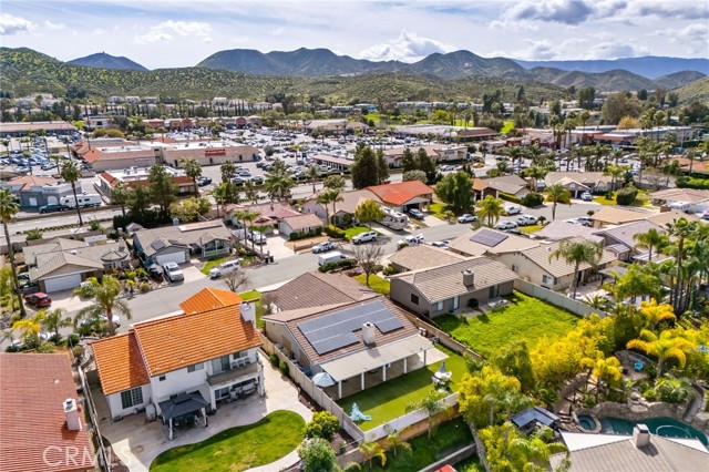 Detail Gallery Image 37 of 39 For 30841 Long Point, Canyon Lake,  CA 92587 - 3 Beds | 2 Baths