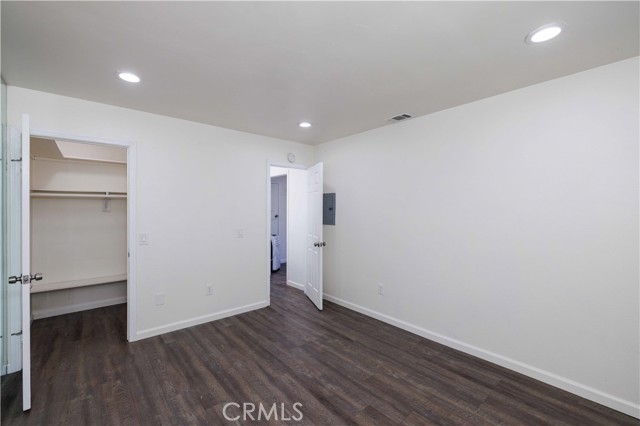 1806 N Fairview Street, Santa Ana CA: https://media.crmls.org/medias/cc81f53e-7998-44d0-af51-127a9e4fe9da.jpg
