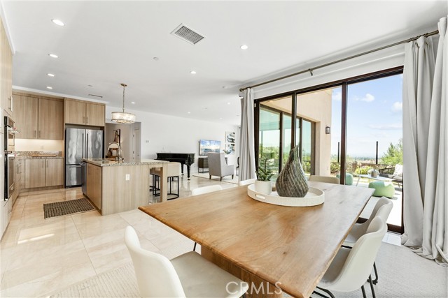 Detail Gallery Image 15 of 60 For 147 Oceano, Irvine,  CA 92602 - 3 Beds | 2/1 Baths