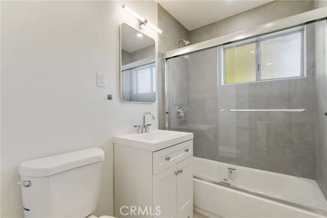475 E Foothill Boulevard, Pomona CA: https://media.crmls.org/medias/cc82d175-2de5-4acc-806b-577a5e5b9c22.jpg