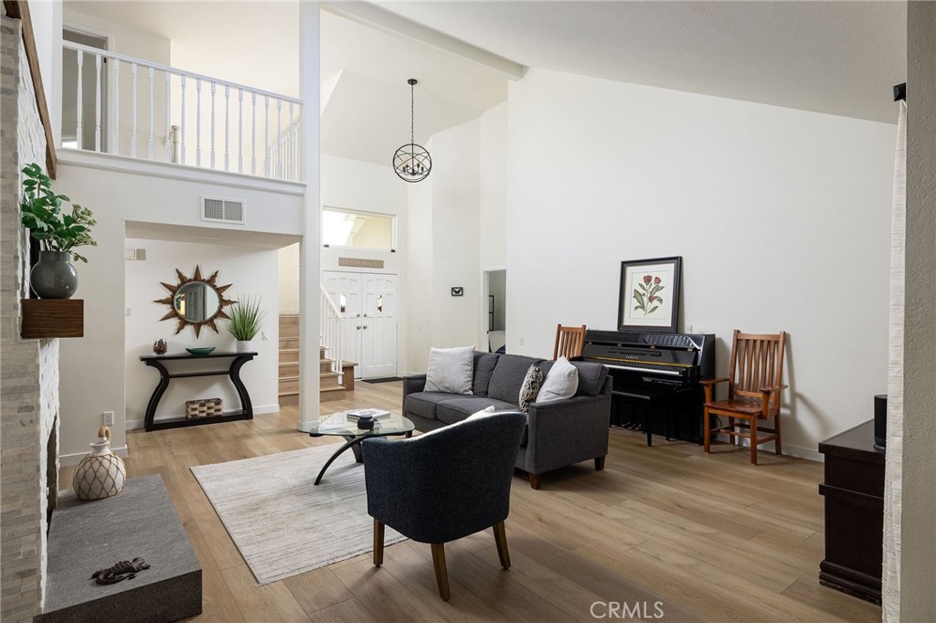 MLS #OC25255509 image #6