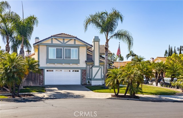 21992 Hoi Circle, Lake Forest CA: https://media.crmls.org/medias/cc833187-aad6-4aa7-aeb8-30cbe9c80102.jpg