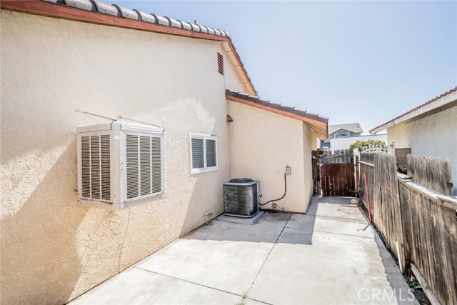 Detail Gallery Image 32 of 38 For 15060 Manzanita Dr, Fontana,  CA 92335 - 3 Beds | 2 Baths