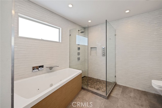 232 32nd Place, Manhattan Beach CA: https://media.crmls.org/medias/cc849d7d-6688-4c45-b38b-4ae7270dbc5b.jpg