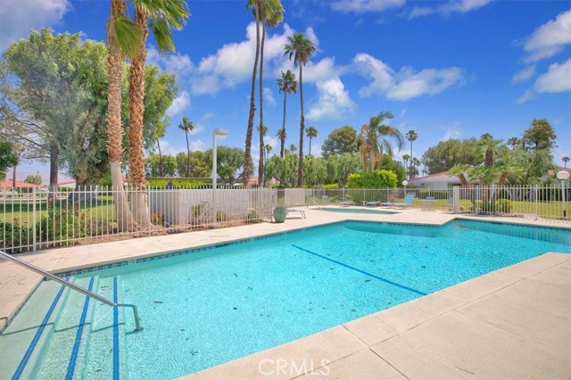 Detail Gallery Image 39 of 41 For 2510 N Whitewater Club Dr #C,  Palm Springs,  CA 92262 - 2 Beds | 2 Baths