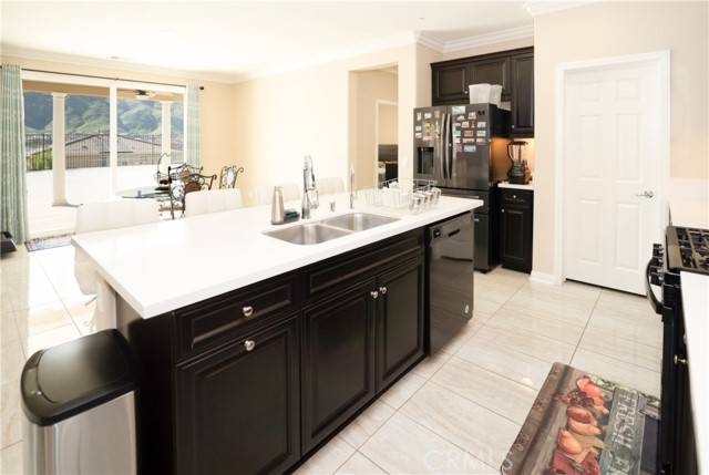 Detail Gallery Image 21 of 64 For 21047 Iron Rail, Riverside,  CA 92507 - 5 Beds | 2/1 Baths