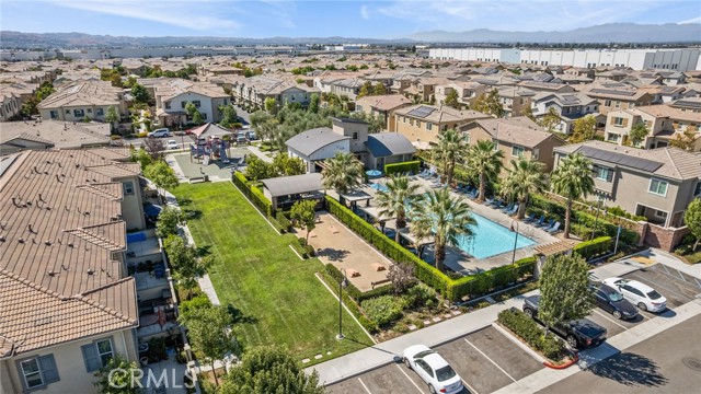 7543 Shorthorn Street, Chino CA: https://media.crmls.org/medias/cc853763-8f80-487a-ac45-b2f6b971a781.jpg