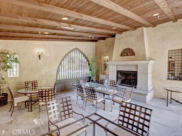 23 Bower Tree, Irvine CA: https://media.crmls.org/medias/cc8696b3-3045-4a2f-9e7a-f0c91b1b719d.jpg