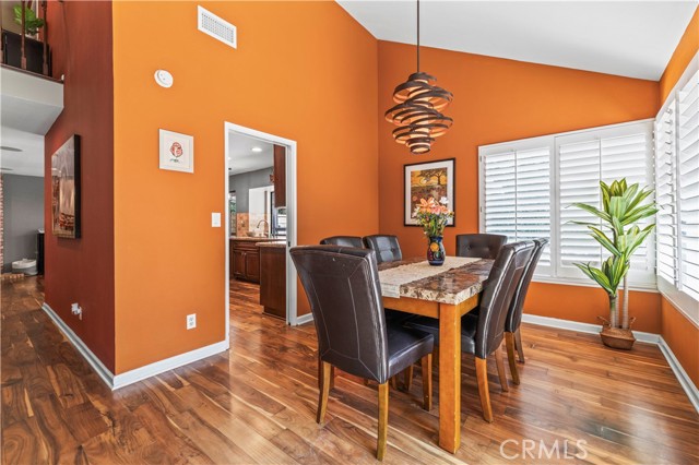 Detail Gallery Image 14 of 53 For 23644 Mesa Ct, Valencia,  CA 91355 - 3 Beds | 3 Baths
