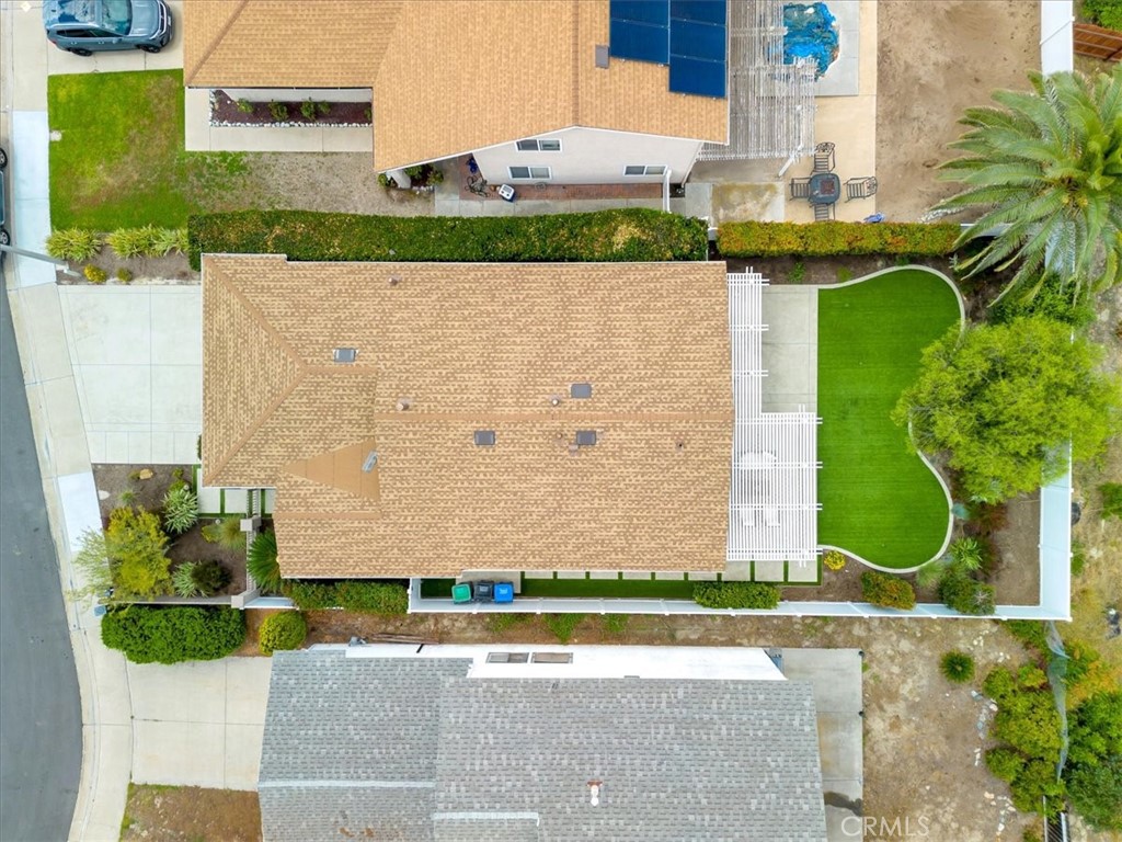 https://media.crmls.org/medias/cc871d8a-0a9c-460d-9153-82dfd306c3c1.jpg?preset=X-Large