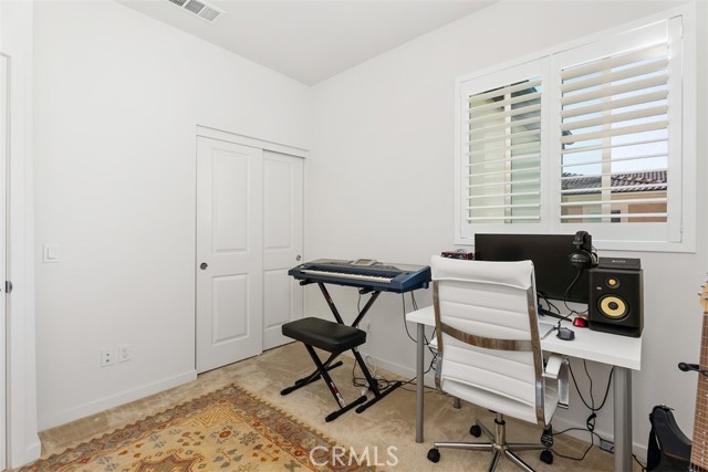 Detail Gallery Image 14 of 37 For 704 Dusky Creek, Lake Forest,  CA 92610 - 3 Beds | 2/2 Baths