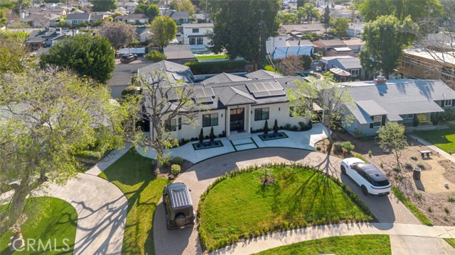 Detail Gallery Image 7 of 70 For 7714 Lasaine Ave, Northridge,  CA 91325 - 3 Beds | 4 Baths