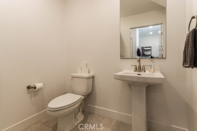 Detail Gallery Image 8 of 34 For 1682 Lexington Ln, San Pedro,  CA 90732 - 3 Beds | 2/2 Baths