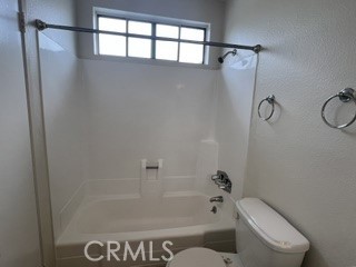 https://media.crmls.org/medias/cc88acff-af9e-4e4d-81b2-1546adef0795.jpg?preset=X-Large