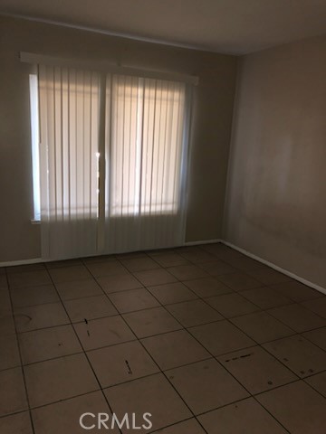 Detail Gallery Image 8 of 21 For 1851 W Glenoaks Ave #C,  Anaheim,  CA 92801 - 3 Beds | 2 Baths
