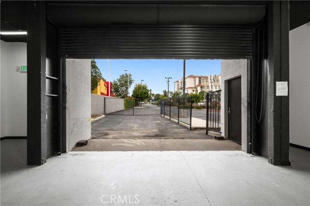 800 E Dyer Road, Santa Ana, California 92705, ,Commercial Lease,For Rent,800 E Dyer Road,CRDW25027821