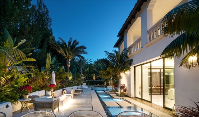 34 S Sur, Newport Coast CA: https://media.crmls.org/medias/cc890a8a-98c9-427c-806e-06215063c12a.jpg