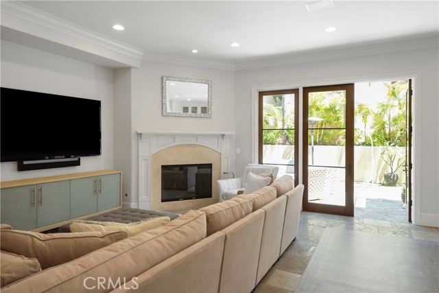 3112 Maple Avenue, Manhattan Beach, California 90266, 5 Bedrooms Bedrooms, ,4 BathroomsBathrooms,Residential,Sold,Maple,SB22170583